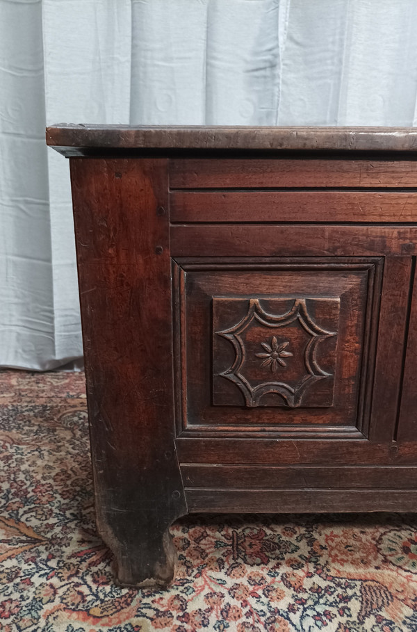 19th century Louis XIV oak chest