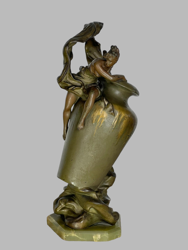 VASO ART NOUVEAU IN METALLO PATINATO FIRMATO DA ANTON NELSON ( 1880 -1910 ) SULLA BASE