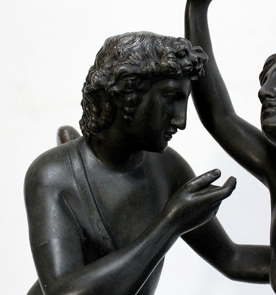  Pendolo in spelter "Psiche che incorona l'amore" secondo Claude Michallon - 1900