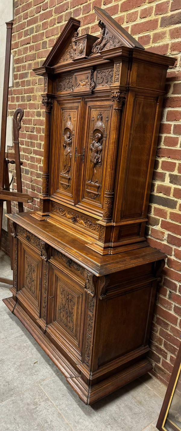 TWO-BODY CARVED RENAISSANCE BUFFET