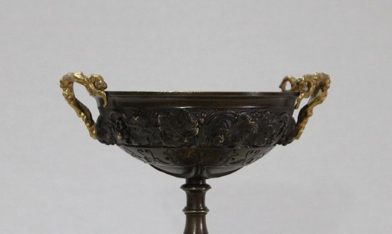  Paar Bronze-Schmuckstücke mit zwei Patinas, Geschmack Louis XVI - Anfang des 19. Jahrhunderts