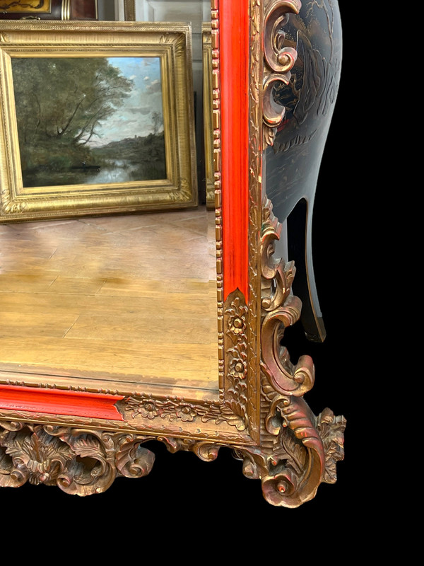 GRAND MIROIR ANCIEN EN BOIS SCULPTÉ PEINT ET DORÉ STYLE ITALIEN XVIIIe