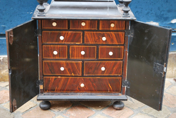 17th century Flanders cabinet