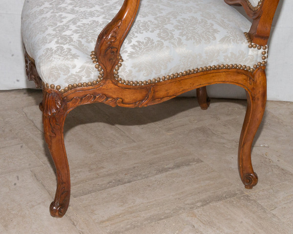 Fauteuil à Dossier Plat Estampillé époque Louis XV