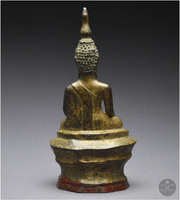 Laos, XVIIIème siècle, Bouddha en position bumisparsha mudra, Bronze anciennement laqué et doré