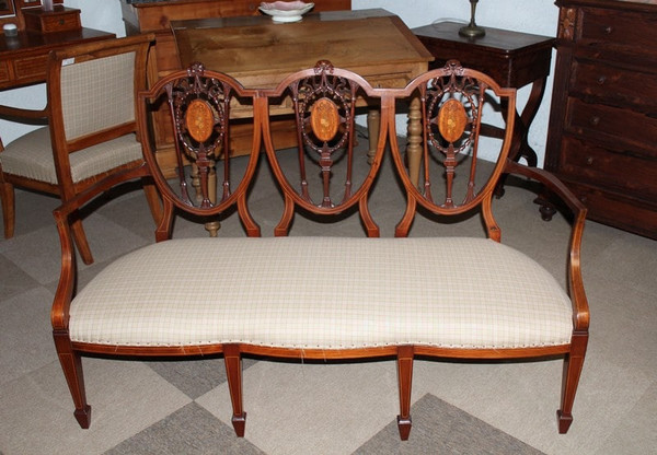 English Mahogany Living Room – Early 20th Century