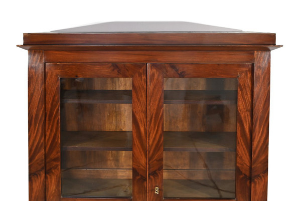 Small Mahogany Bookcase, Restoration Period – Early 19th Century