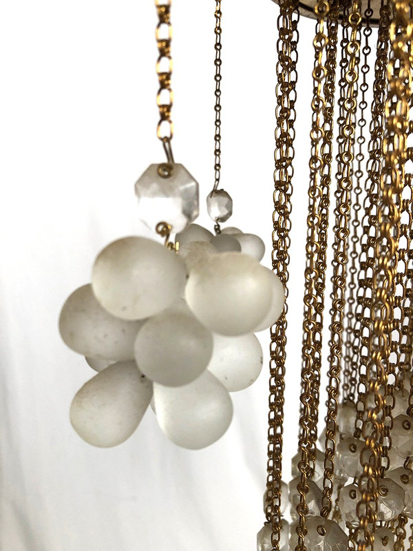 Suspension in Bohemian crystal pendants in the shape of clusters