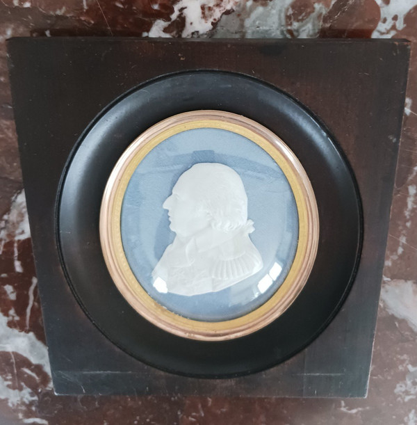 Royal Manufacture of Sèvres - biscuit portrait of Louis XVIII - Restoration period