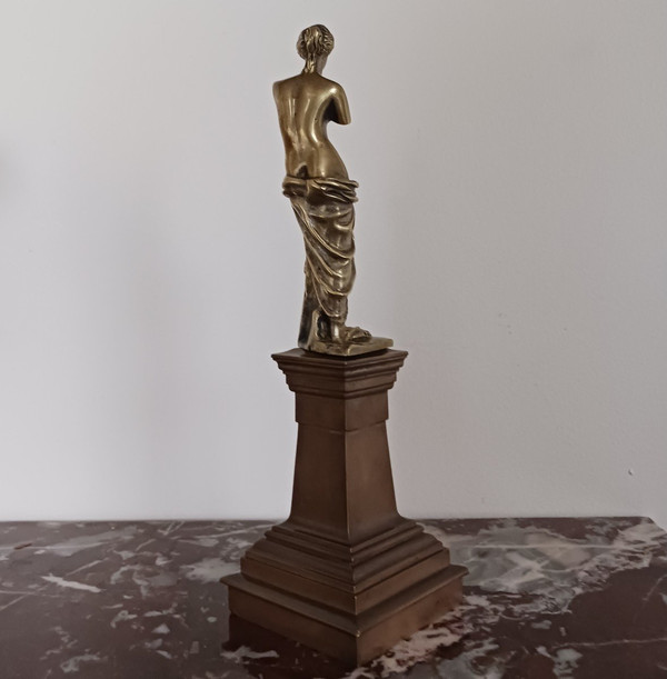 Souvenir or curiosa in bronze - Venus de Milo in bronze - large architectural base - late 19th century