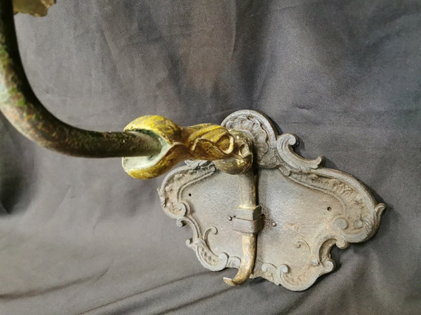 Large Removable 18th Century Carousel Sconce