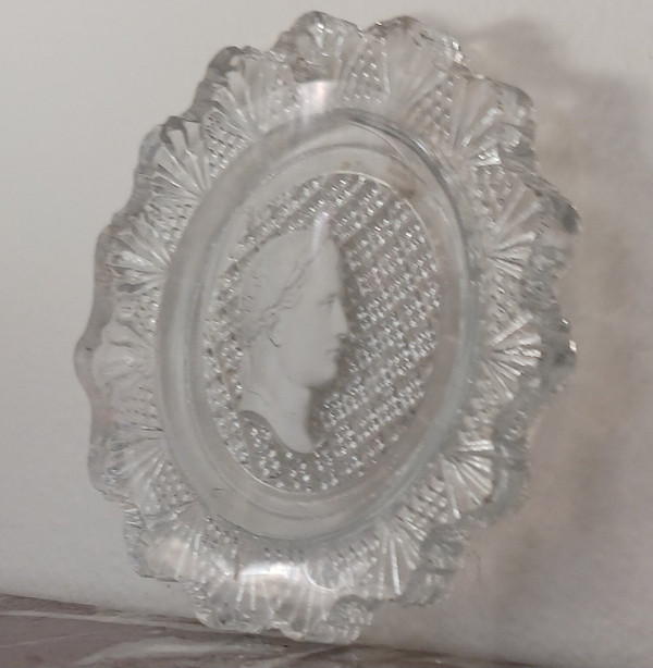 Baccarat - Kristallkeramik mit dem Profil von Napoleon als Cäsar - Sammlung Brouwet - Empire, um 1810