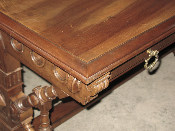 Flat desk in solid blond walnut 19th century Haute Epoque style