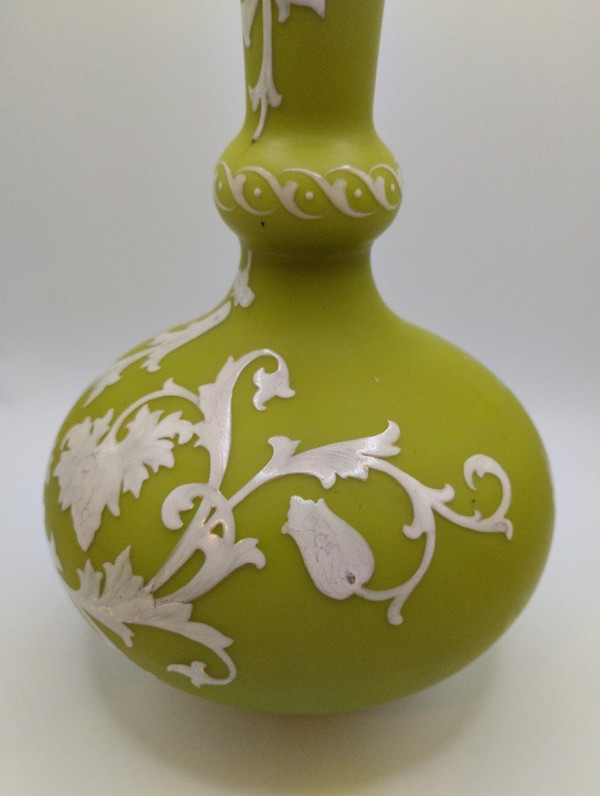 Opaline Vase - Doubled and enamelled - Manufacture Harrach- Bohème - Circa 1870