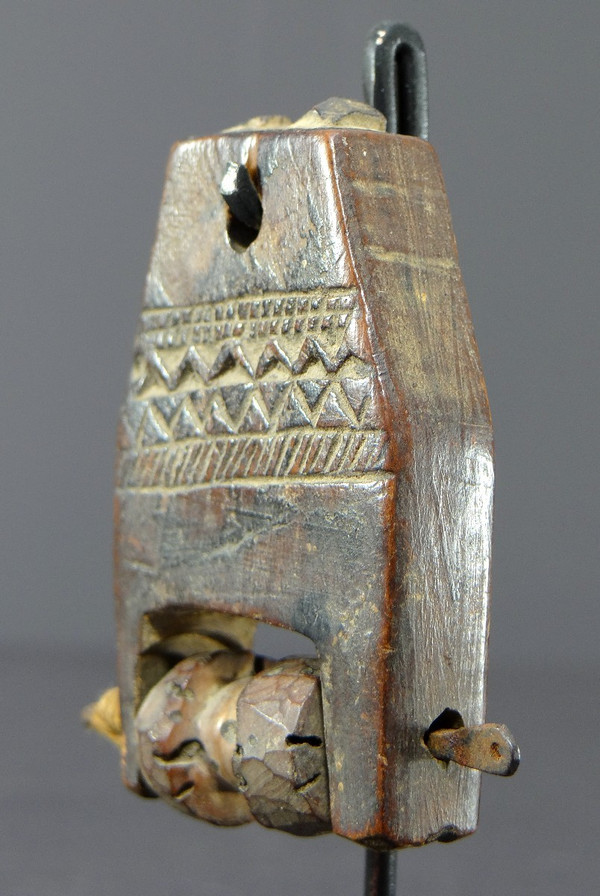 Ivory Coast, Gouro People, Early 20th Century, Weaving Loom Pulley Stirrup.