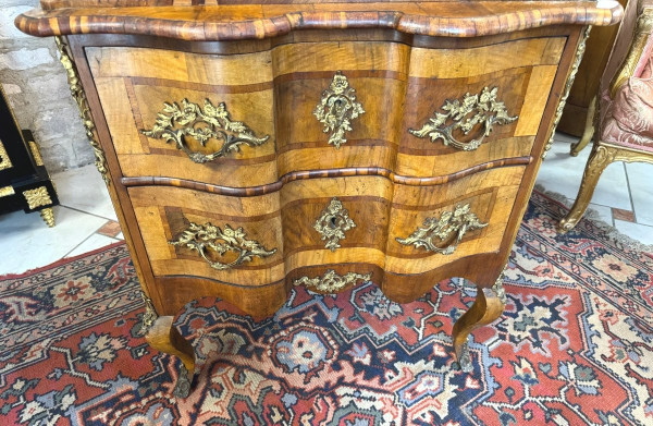 SCRIBANNE CHEST OF DRAWERS IN WALNUT