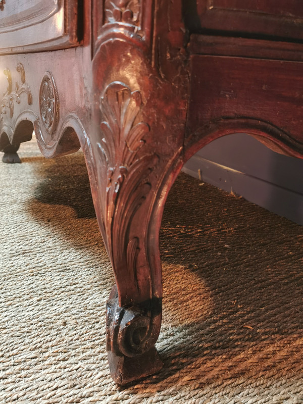 Louis XV Curved And Carved Walnut Chest Of Drawers