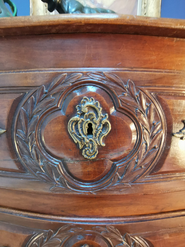 Louis XV Curved And Carved Walnut Chest Of Drawers