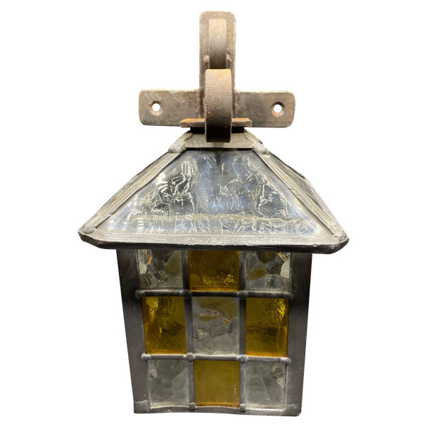 OUTDOOR LANTERN