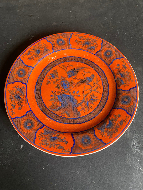 Paire d’assiettes du XIX eme en porcelaine fine de Macao oranges à motifs d’oiseau bleu sombre