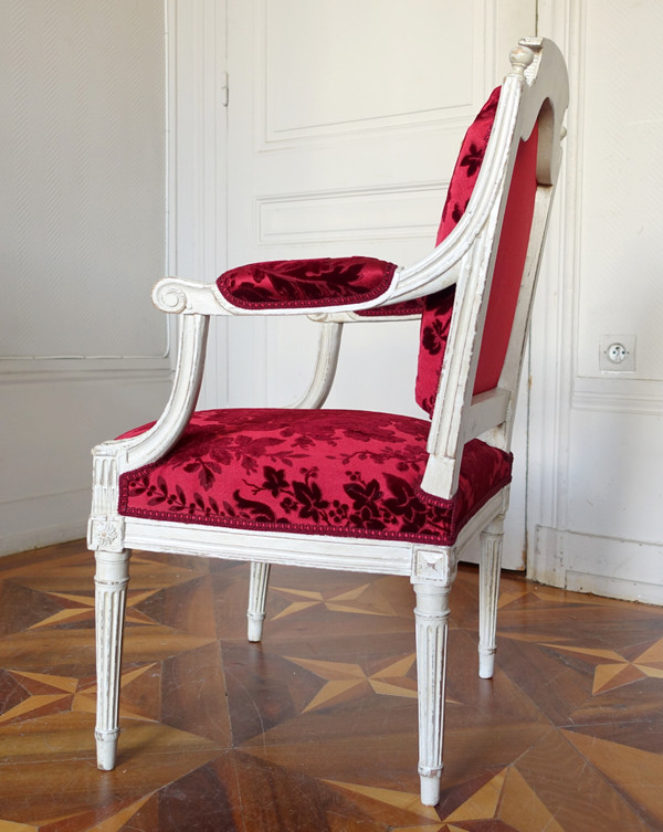 Louis XVI period desk armchair in carved wood and Genoa velvet