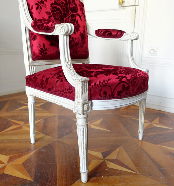 Louis XVI period desk armchair in carved wood and Genoa velvet