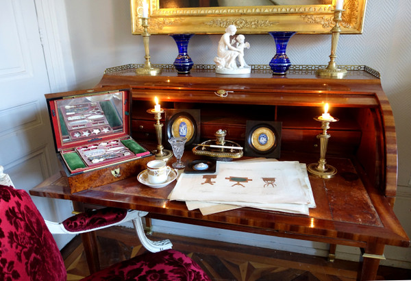 Louis XVI period desk armchair in carved wood and Genoa velvet