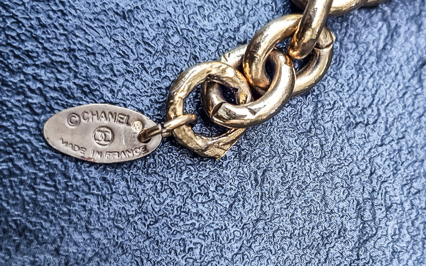 CHANEL CEINTURE chaine dorée