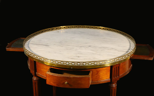 Bouillotte table, pedestal table  19th century  Laton baluster 