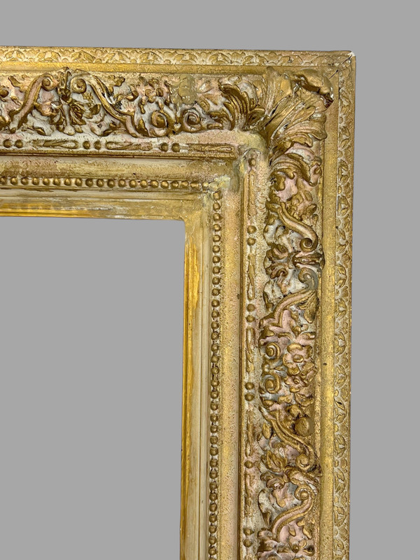 ANTIQUE NAPOLEON III FRAME IN CARVED AND PATINATED WOOD FOR PAINTING 43.5 cm x 34 cm