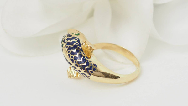 Bague Dauphin en or jaune et émail