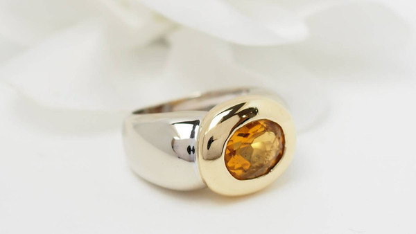 Bague en or bicolore et citrine 