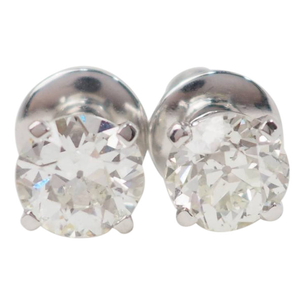 White gold and diamond earrings