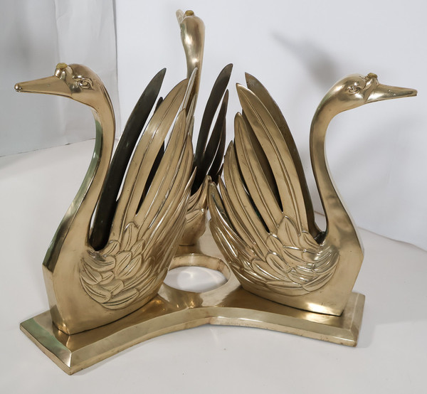 Round bronze swan table from the 70s