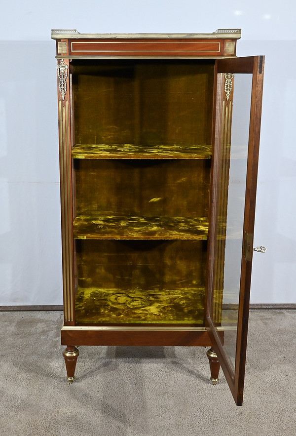 Petite Vitrine en Acajou, style Louis XVI – Milieu XXe