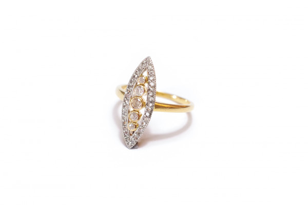 Marquise Diamanten Ring aus 18 Karat Gelbgold und Platin, Verlobungsring, Ehering