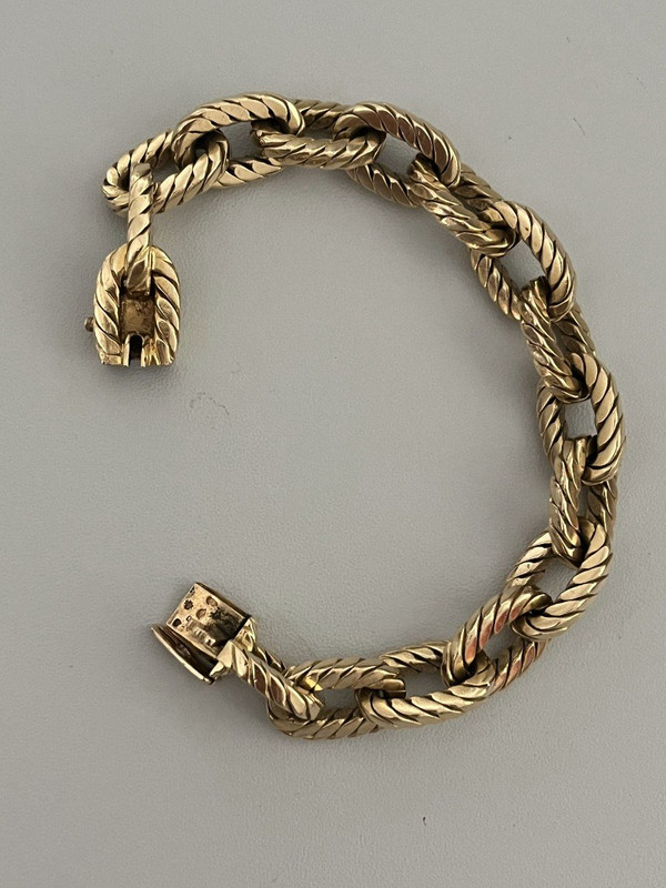 5101- Weiches Armband aus Gelbgold mit gedrehten ovalen Gliedern