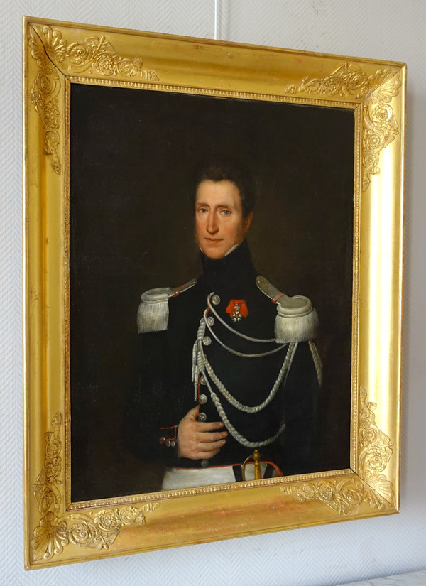 Large portrait of a captain of Cuirassiers officer of the Empire, oil on canvas circa 1820