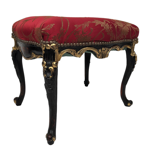 Stool in carved and black and gold lacquered wood, Louis XV style and Chinese inspiration