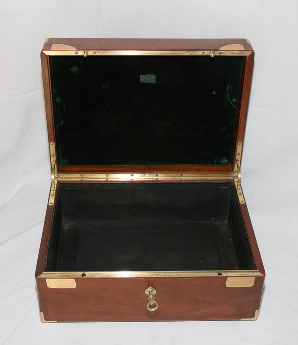 Louis Ainé Aucoc Travel Necessary Box Mid-19th Century