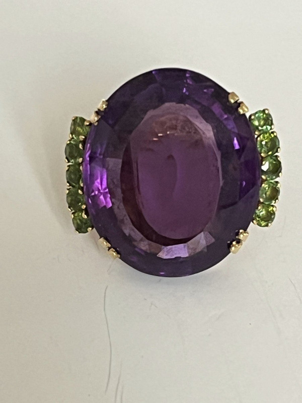 5268- Ring Cocktail Yellow gold Amethyst 35 Ct Peridots