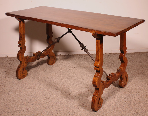 Catalan Console In Walnut -18th Century - Spain