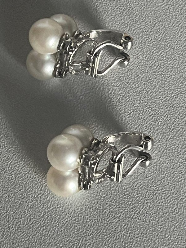 5360- White Gold Earrings Diamond Beads