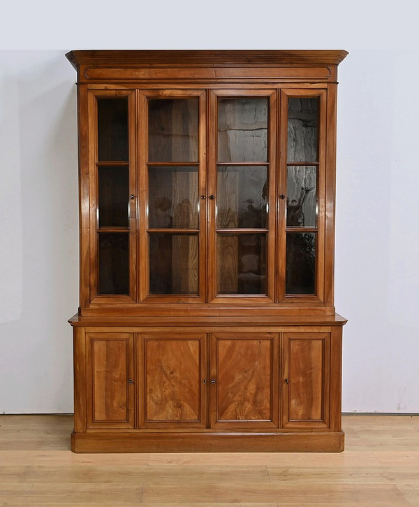 Solid walnut two-part bookcase - Late 19th century