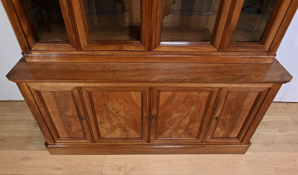 Solid walnut two-part bookcase - Late 19th century