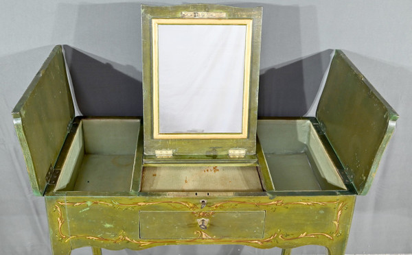 Small Dressing Table in Painted Oak, Louis XV style - Late 18th century