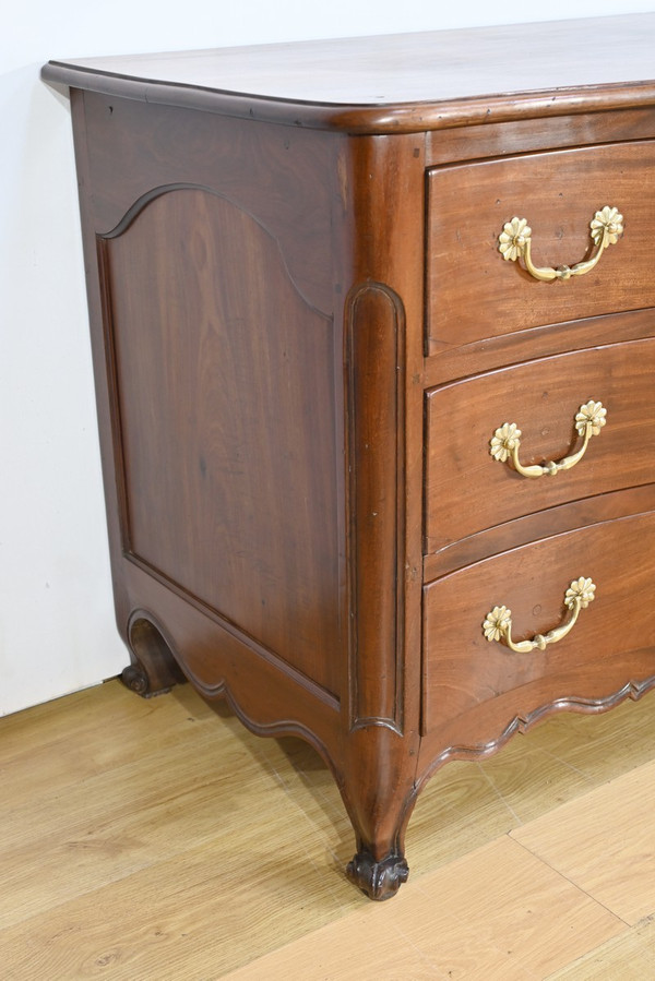 Nantaise de Port chest of drawers in Cuban mahogany - 2nd Part 18th century