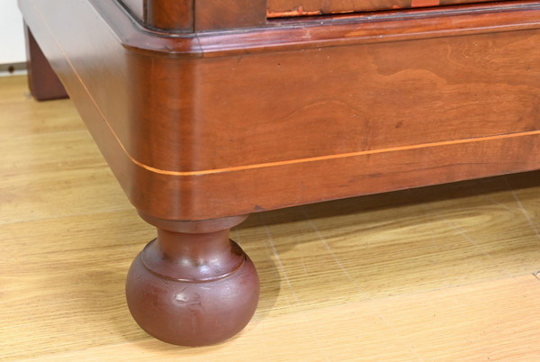 Mahogany burl sideboard, Restoration period - Early 19th century