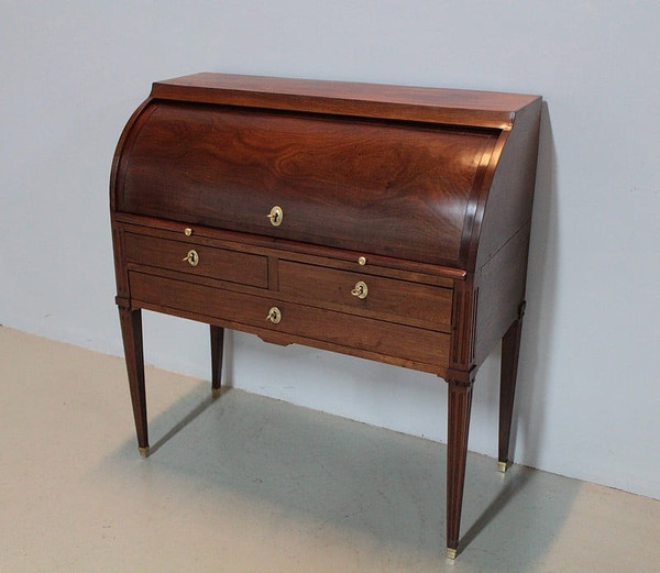 Louis XVI Mahogany Cylinder Desk 18th century