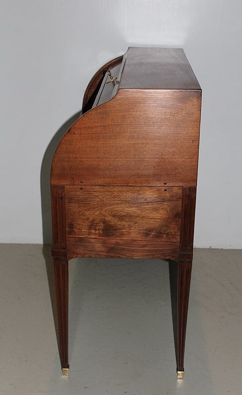 Louis XVI Mahogany Cylinder Desk 18th century